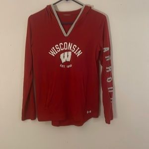 Women’s long sleeve hooded v-neck T-shirt